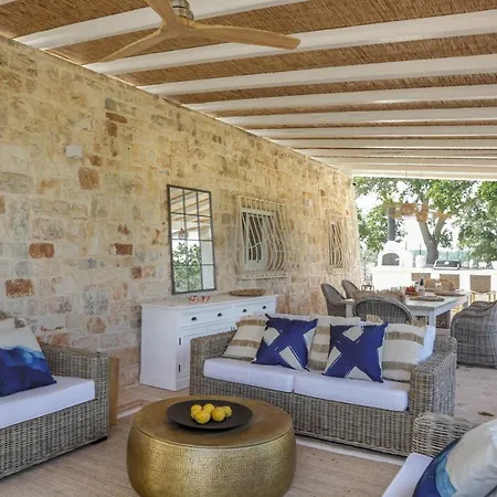 Trulli & Dimore - Trulli Linda Villa
